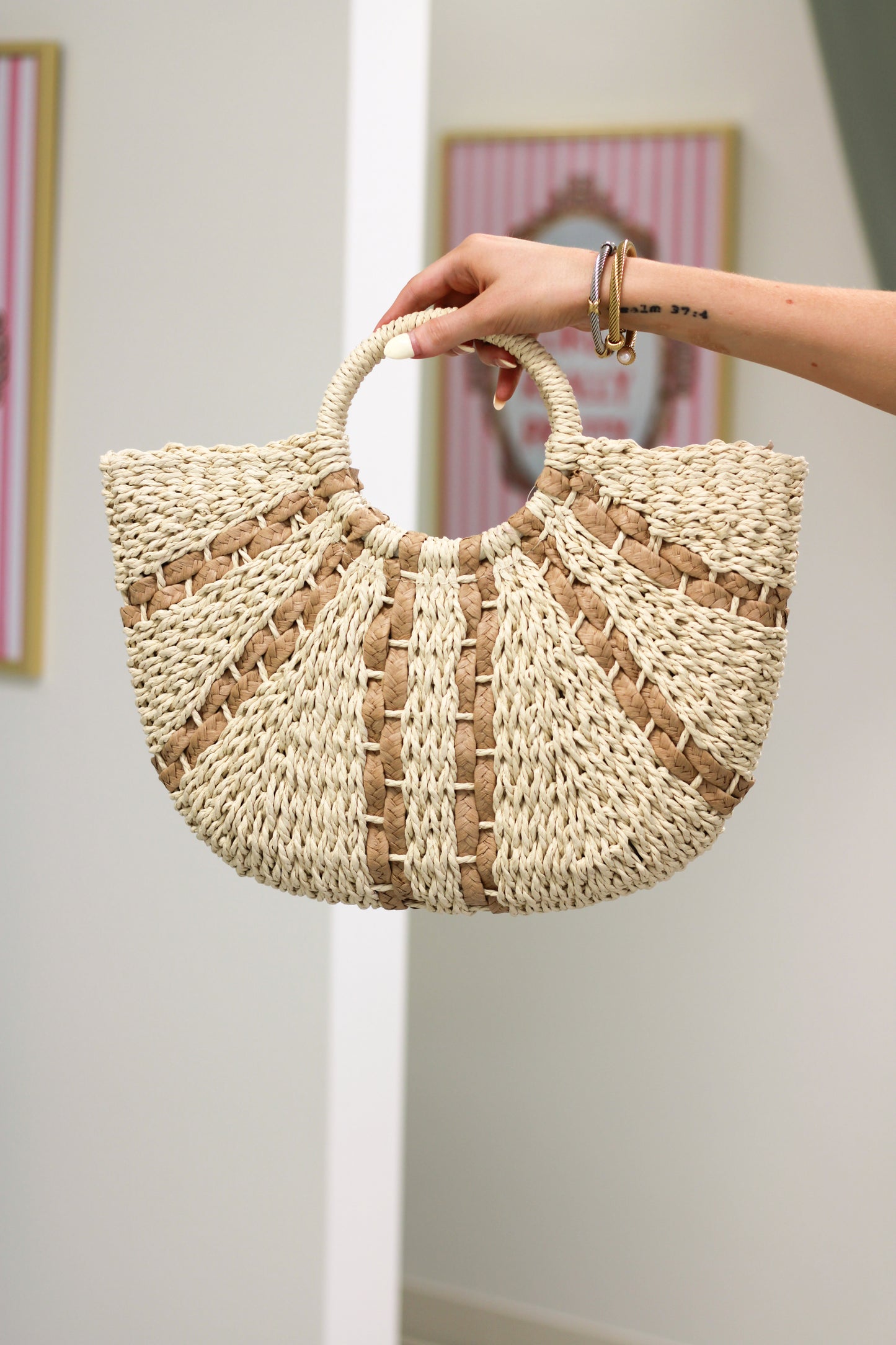 Beige/Khaki Straw Tote